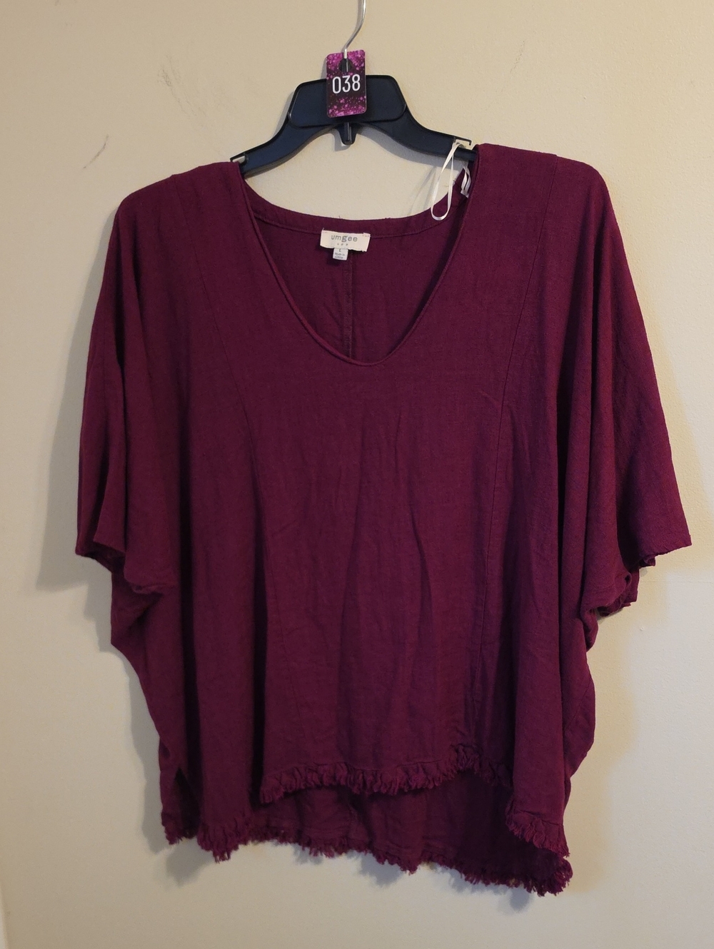 Umgee Oversized Burgandy V Neck Blouse.  In EUC - Picture 2 of 7